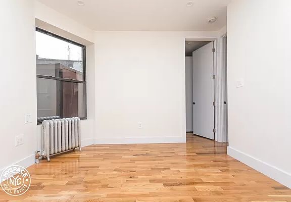 3rd image of 716 Jefferson Ave #M6