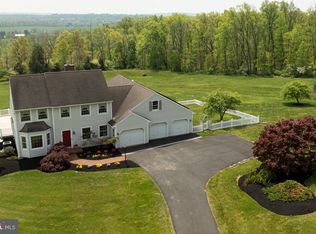 22 Farview Rd, Telford, PA 18969