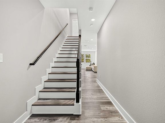 5th image of 3804 Sayers St