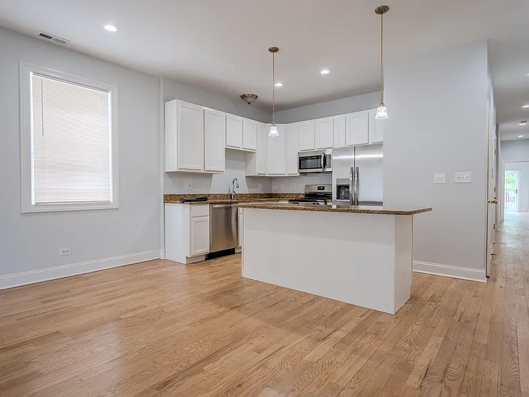5408 S Michigan Ave #2S — Photo 5