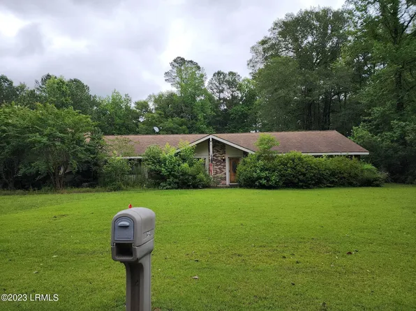 225 Gooding Street, Varnville, SC 29944