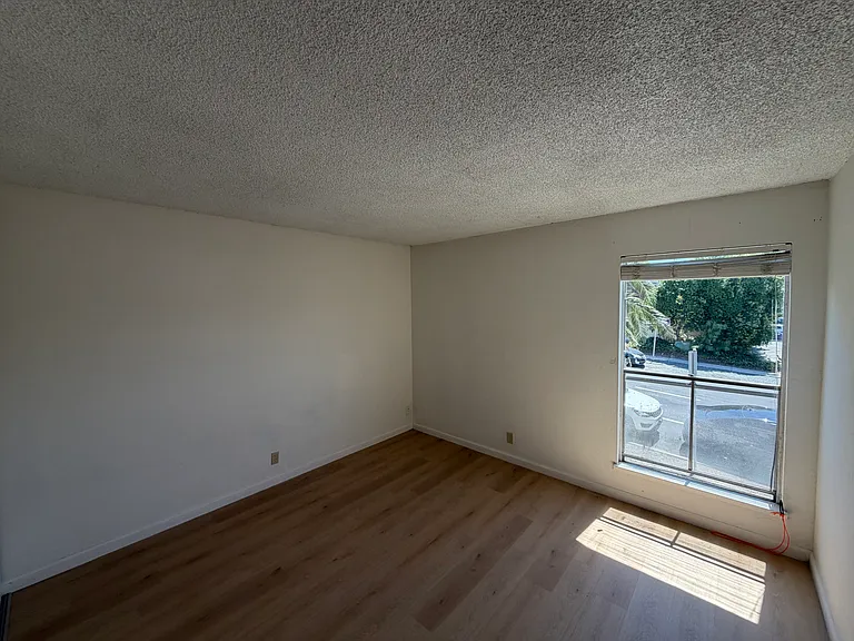 1831 Harrison St #1 — Photo 11