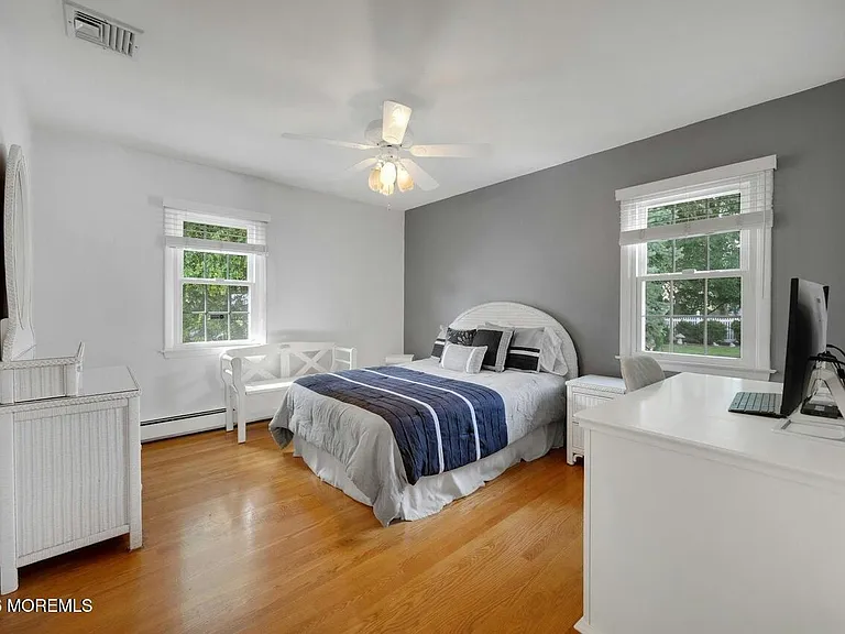 184 W Passaic Ave — Photo 10