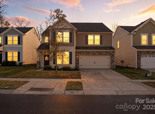 8220 Hudson Forest Dr, Charlotte, NC