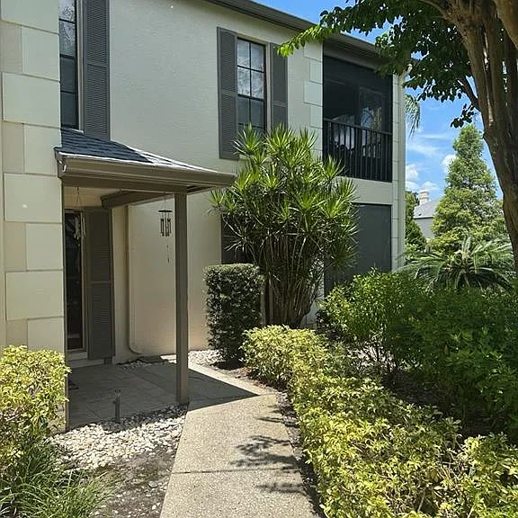 13046 Village Chase Cir #13046 — Photo 2