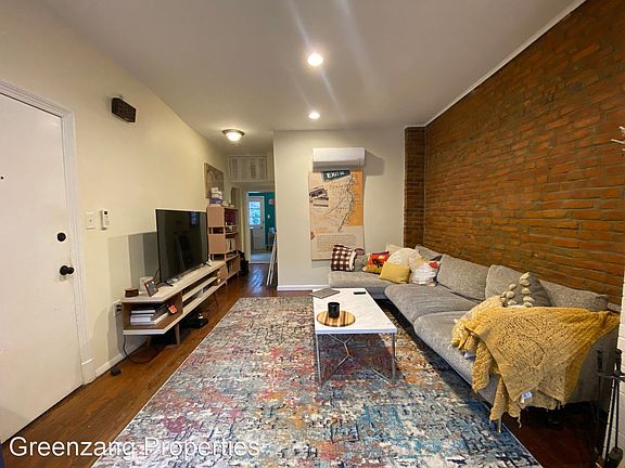 4th image of 2204 Brown St #1