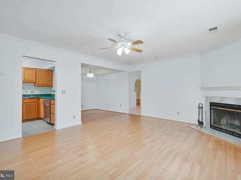 5800 Inman Park Cir #360 — Photo 6
