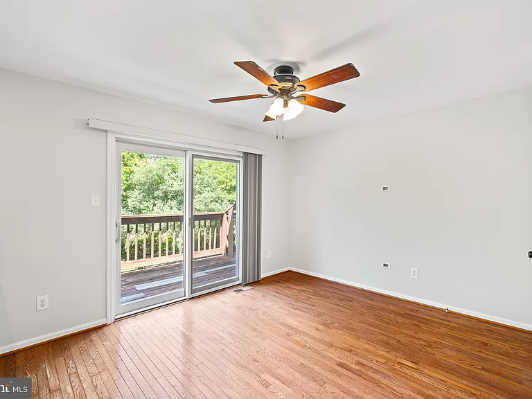 203 Princeton Cir — Photo 15