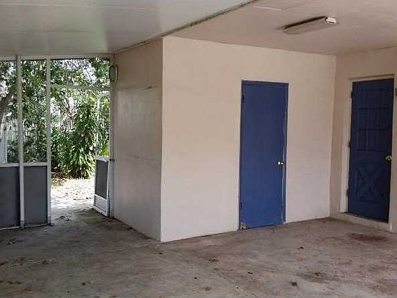 4th image of 6871 SW 17th St