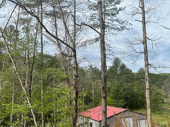 2nd image of 383 Creekside Dr