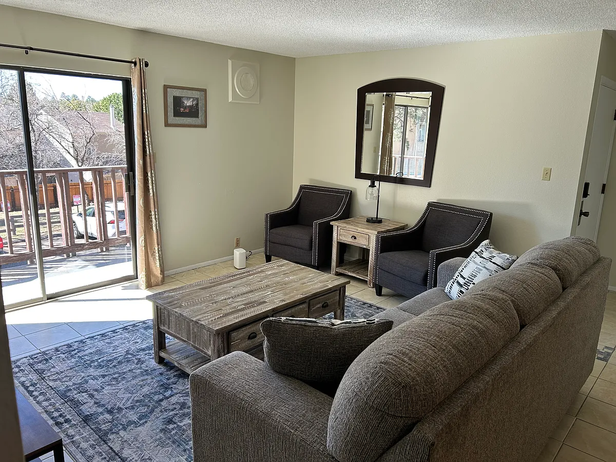 Building Photo - 3055 Trinity Dr #611