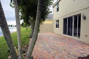 2nd image of 132 Berenger Walk