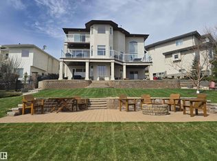 7429 162nd Ave NW, Edmonton, AB T5Z 3S7