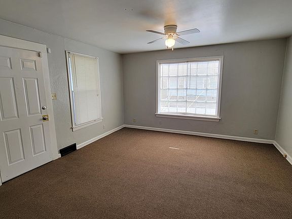 4th image of 1001 Wilbur St