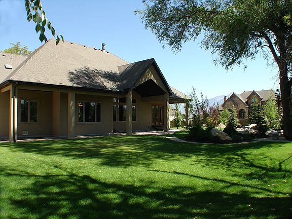 2nd image of 1893 Pervenche Ln
