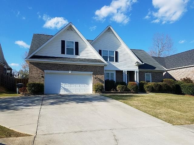 1st image of 906 Woody Hill Cir