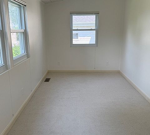 family room off kitchen