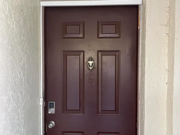 3211 Jog Park Drive, Greenacres, FL 33467