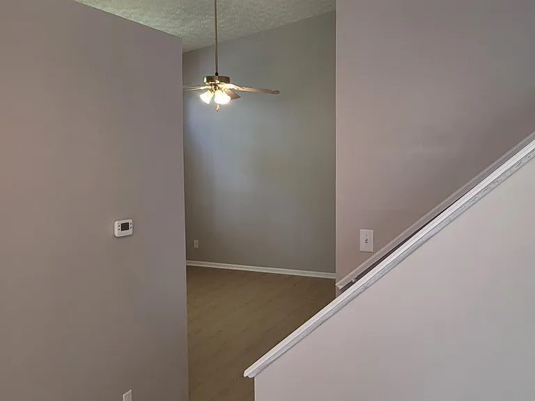 640 Woods Crossing Dr — Photo 5