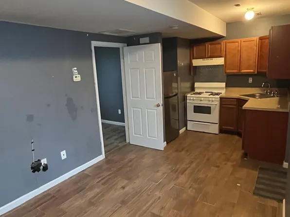 25 Edgeview Ln #1L, Staten Island, NY 10302