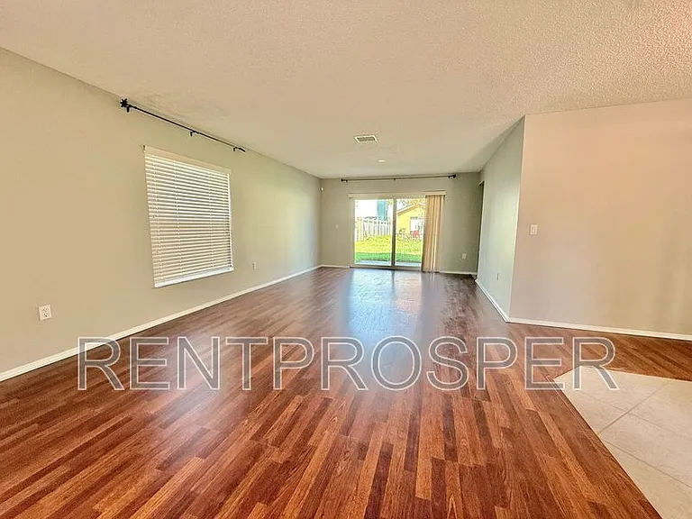 2205 Wyndam Way — Photo 3