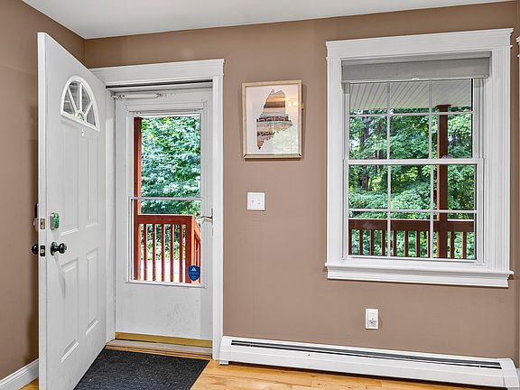 4th image of 16 Pheasant Ridge Drive
