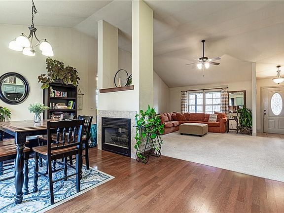 4th image of 3 Kent Ln