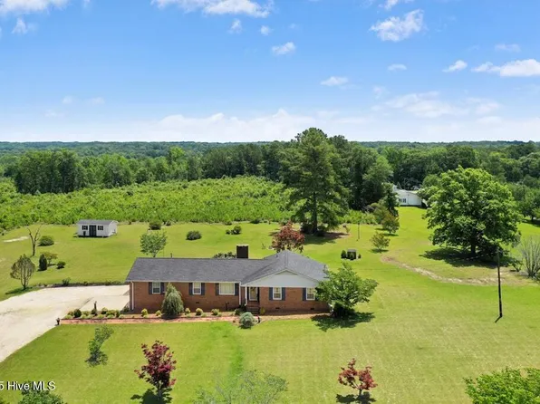 1035 Aquilla Road, Benson, NC 27504