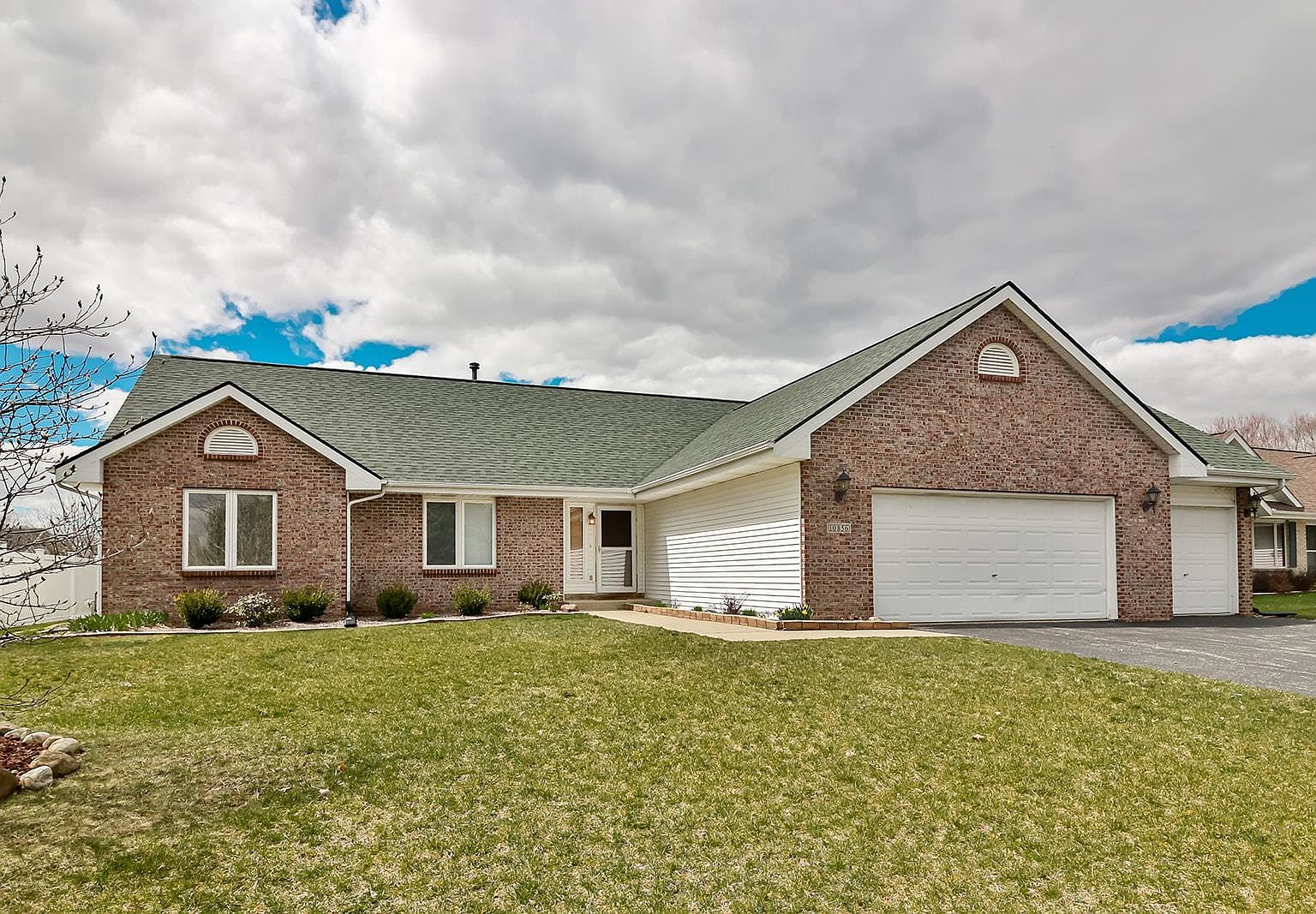 10856 Chicory Ridge Way, Roscoe, IL 61073 Zillow