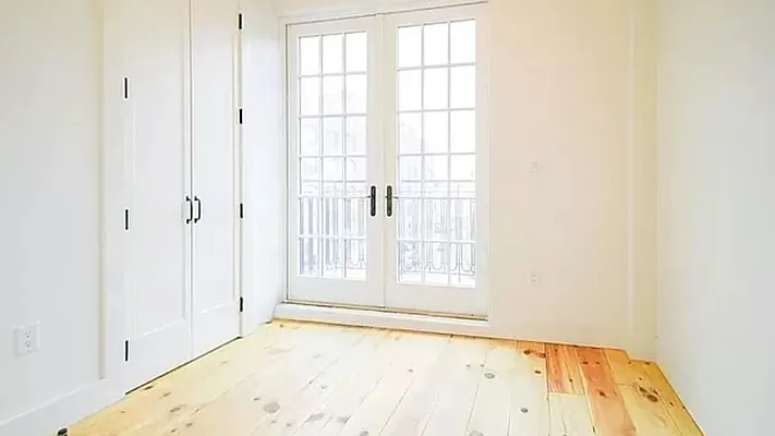 Rented by Nooklyn NYC LLC | media 70