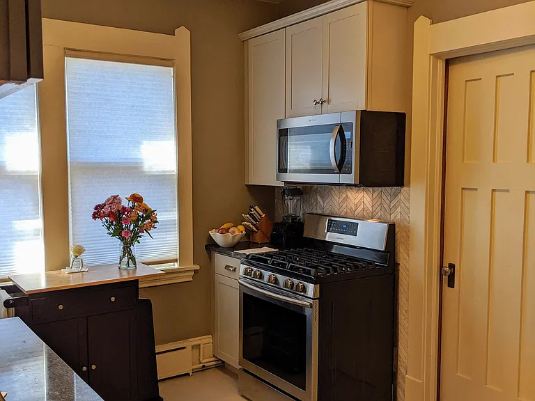 833 Grand Apartments — Photo 50