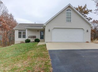 6040 N Coulters Mill Rd, Oreana, IL 62554