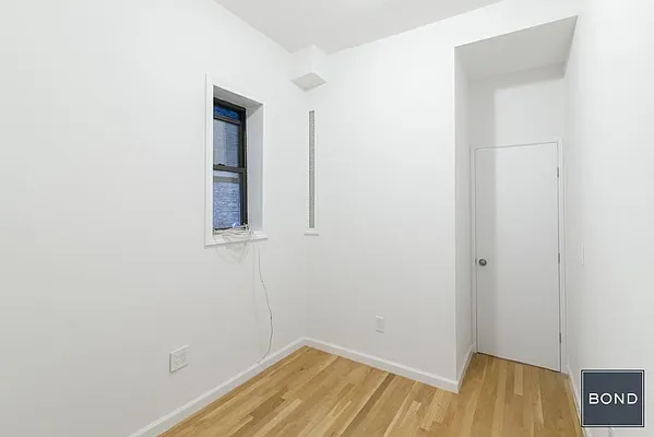 Rented by Bond New York | media 5