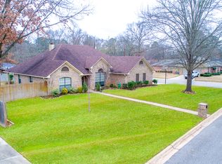 124 Southcastle St, Longview, TX 75604