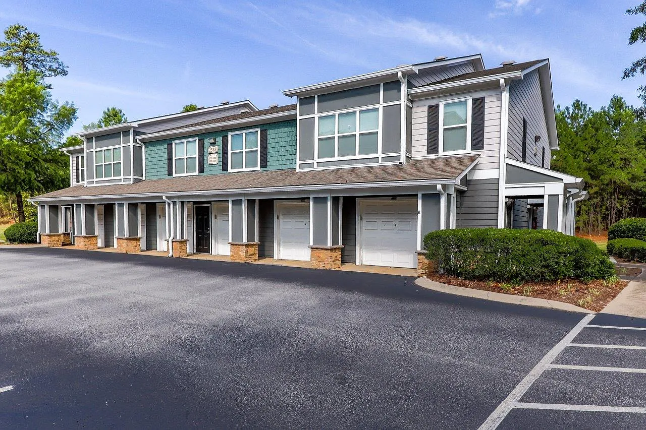 Parc at Flowing Wells Apartment Homes — Photo 1
