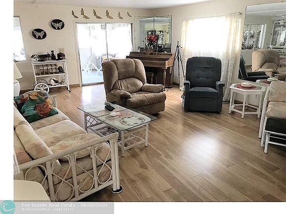 5th image of 5724 Lagoon Dr