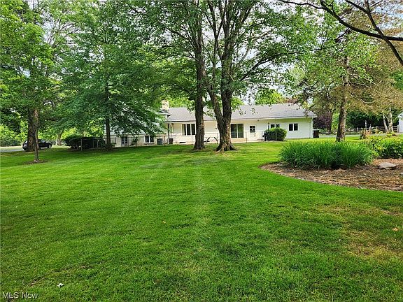 2nd image of 6671 Gates Mills Blvd