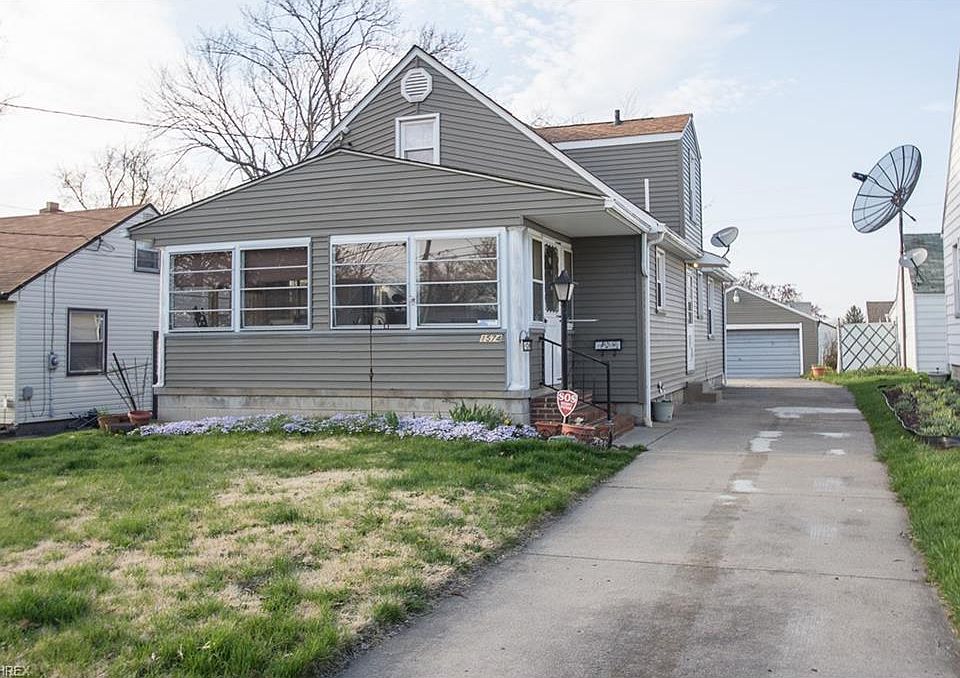 1st image of 1574 Meadowbrook Ave
