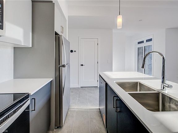 5th image of 31 Mill St #41