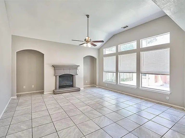 13714 Hillingdale Ln — Photo 6