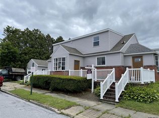 62 Elm St, Hoosick Falls, NY 12090