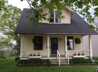 574 S Shore Dr, Holland, MI