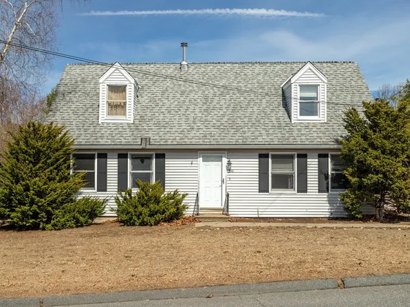390 Johnny Appleseed Ln, Leominster, MA 01453