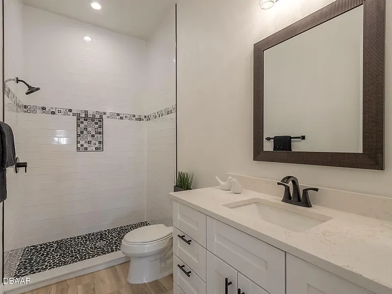 6 Willow Trace Dr — Photo 4