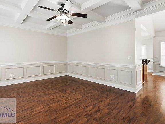 2nd image of 370 Carson St NE