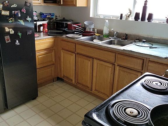 4th image of 524 W Louise Ave