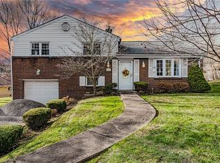 105 College Park Dr, Monroeville, PA 15146