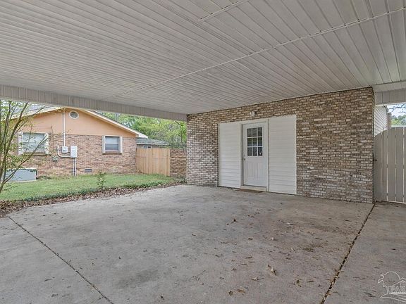 4th image of 669 Carlton Rd