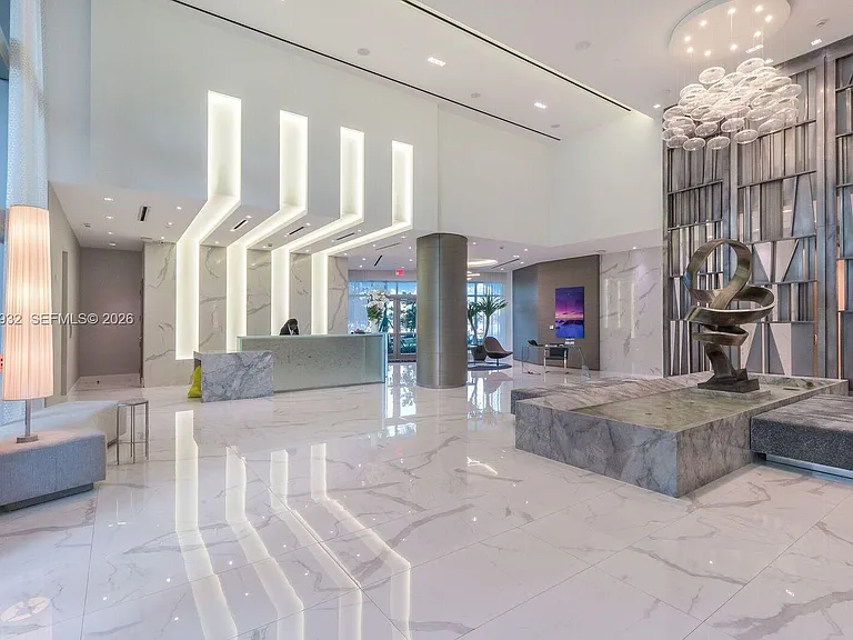 17111 N Biscayne Blvd #1703 — Photo 32