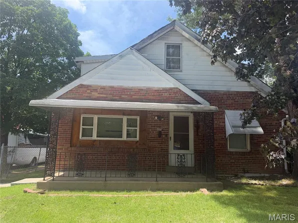 4657 Pennsylvania Ave, Saint Louis, MO 63111